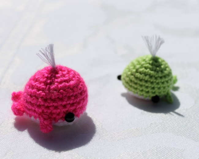 Mini whales amigurumi whales - free pattern