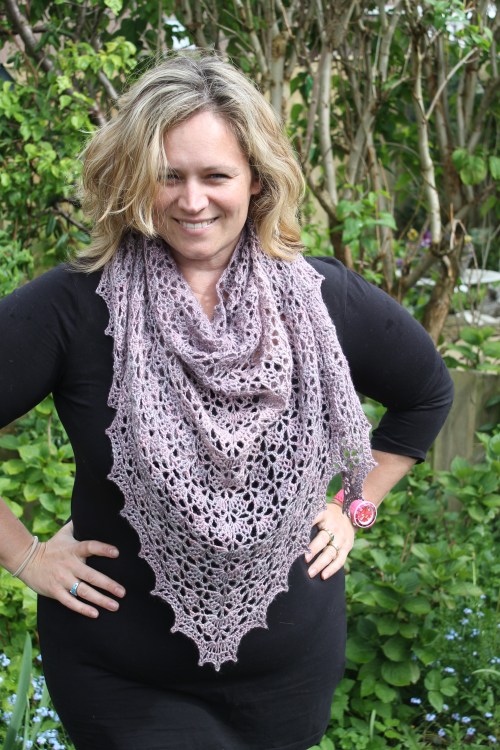 Spring Shawl in Malabrigo Silky Merino on missneriss.com #crochet #yarn