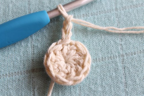 V-Stitch step 1, chain 3