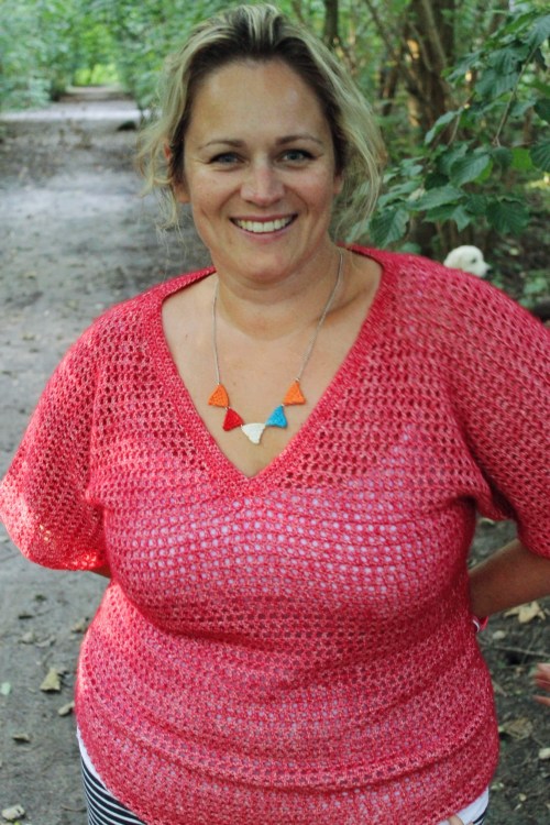 Jasper V - free pattern size XL on missneriss.com #scheepjes #scheepjeswol #stonewashed #jasper