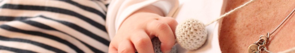 Distracted, but not so distracted to let go of the beads! Minimans Nursing Necklace tutorial