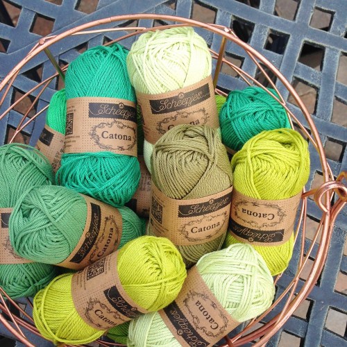 Scheepjes Catona https://instagram.com/p/5XcCNPnWuN/?taken-by=miss__neriss