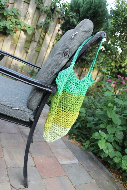 Granny Smith Crochet Market bag by designer @missneriss with Scheepjes Catona