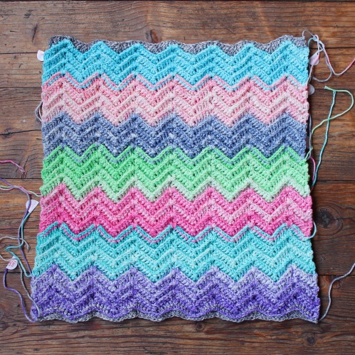Textured Chevron crochet pattern in Scheepjes Aquarel