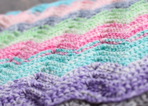 Textured Chevron crochet pattern in Scheepjes Aquarel