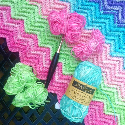 3D Chevron Blanket WIP by MissNeriss, using Scheepjes Aquarel: http://shrsl.com/?dhnl