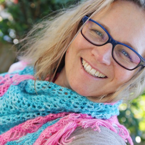 Piha Shawl by Alia Bland, made in Scheepjes Spirit on missneriss,com