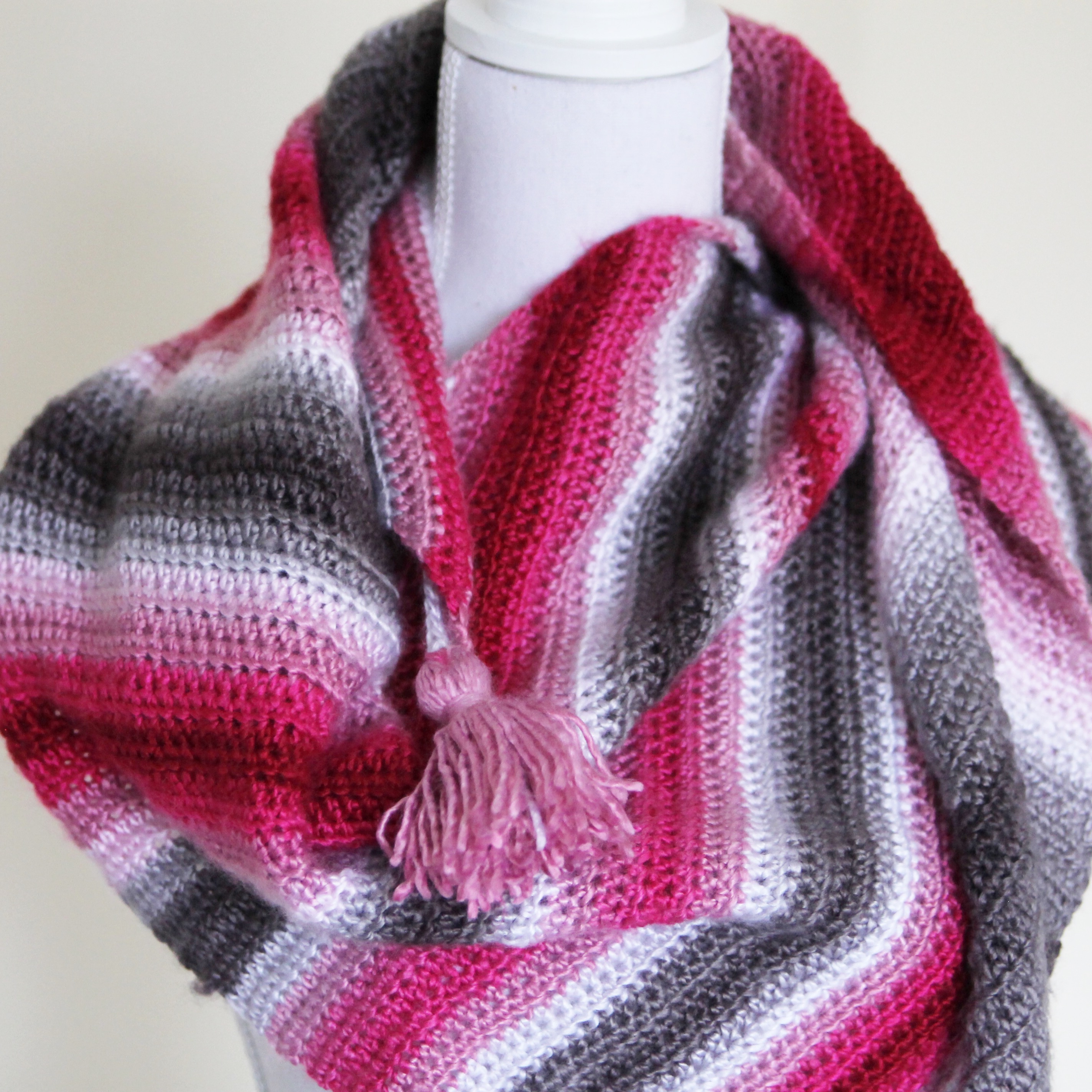 Cherry Blossom shawl, free crochet pattern