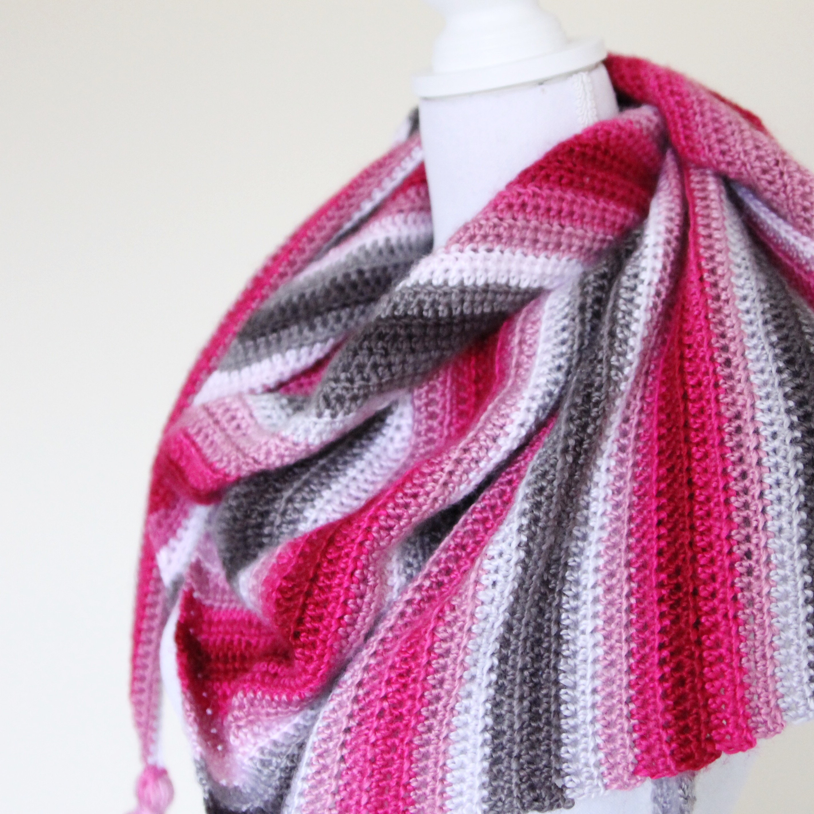 Cherry Blossom shawl, free crochet pattern