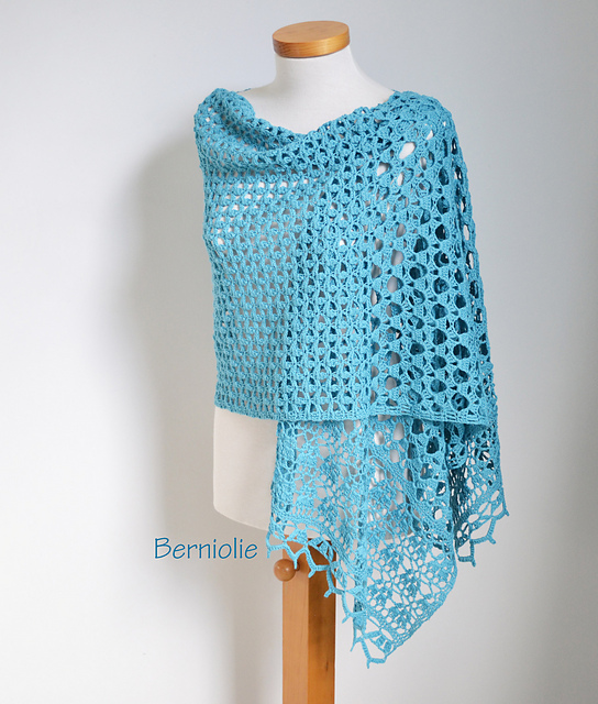 Noor Shawl by Berniolie, on Ravelry: http://www.ravelry.com/patterns/library/noor